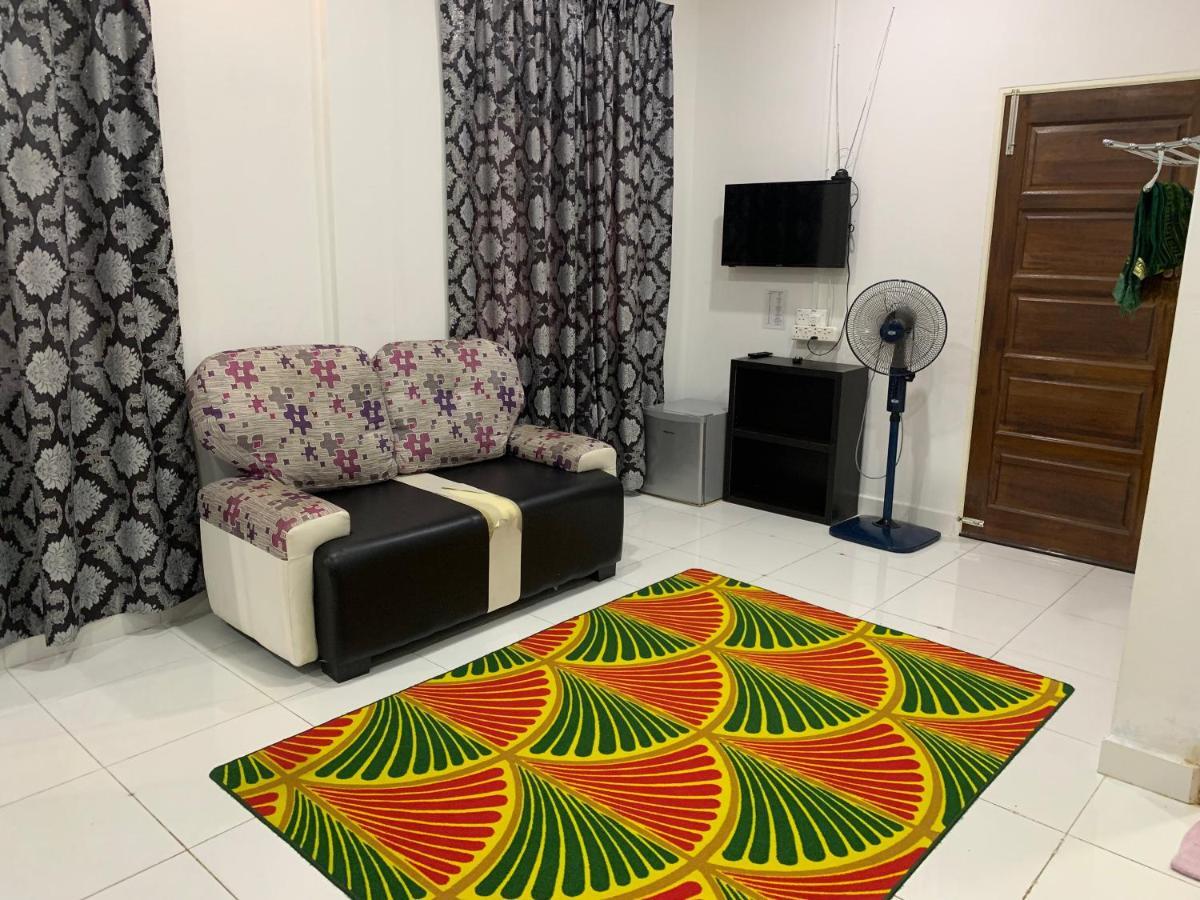 Wan Danisha Villa Inn كوتا بْهارو المظهر الخارجي الصورة