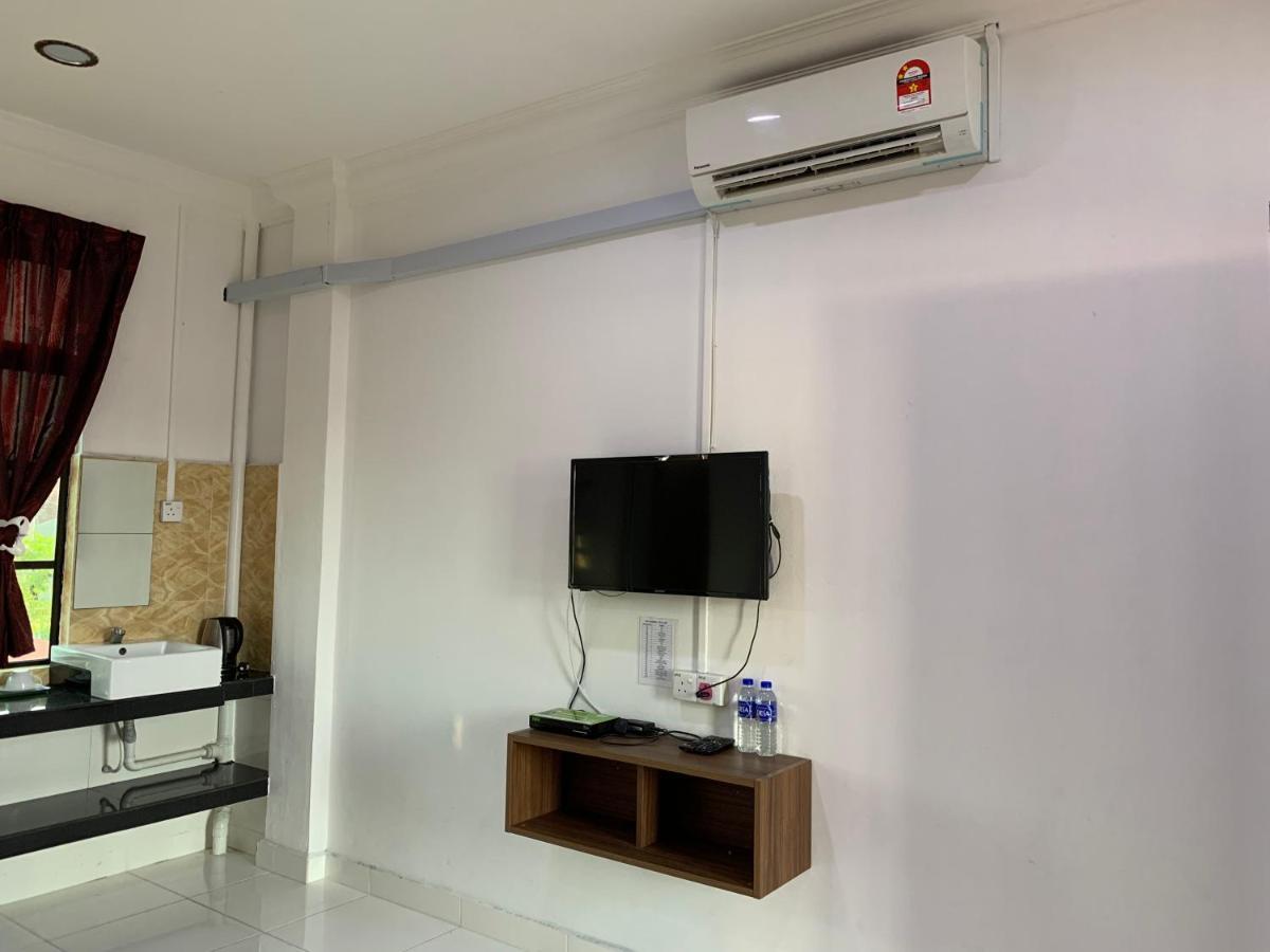 Wan Danisha Villa Inn كوتا بْهارو المظهر الخارجي الصورة