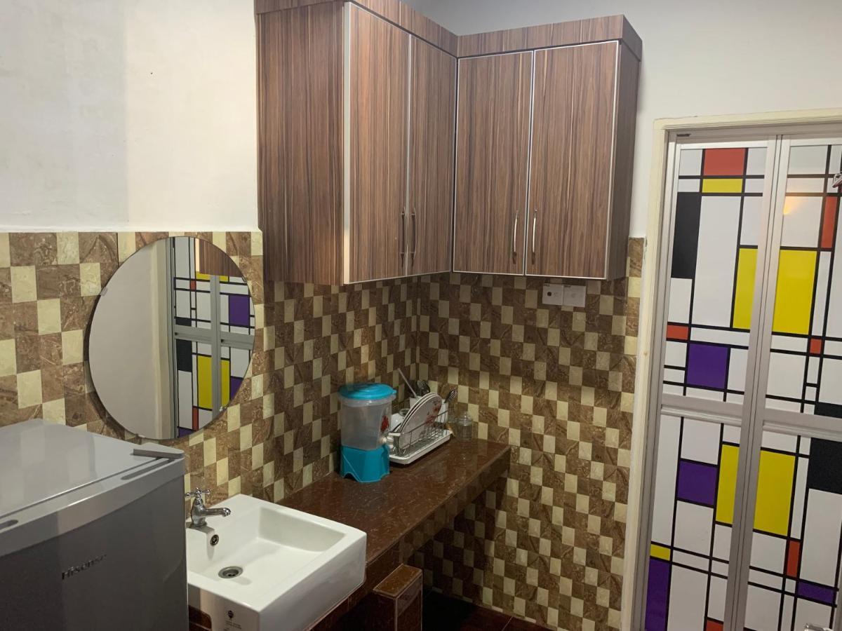 Wan Danisha Villa Inn كوتا بْهارو المظهر الخارجي الصورة