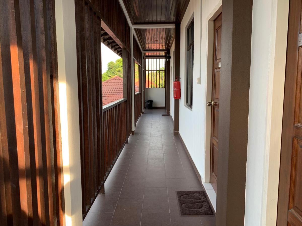 Wan Danisha Villa Inn كوتا بْهارو المظهر الخارجي الصورة