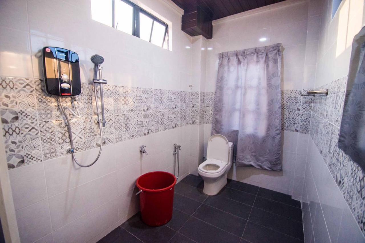 Wan Danisha Villa Inn كوتا بْهارو المظهر الخارجي الصورة